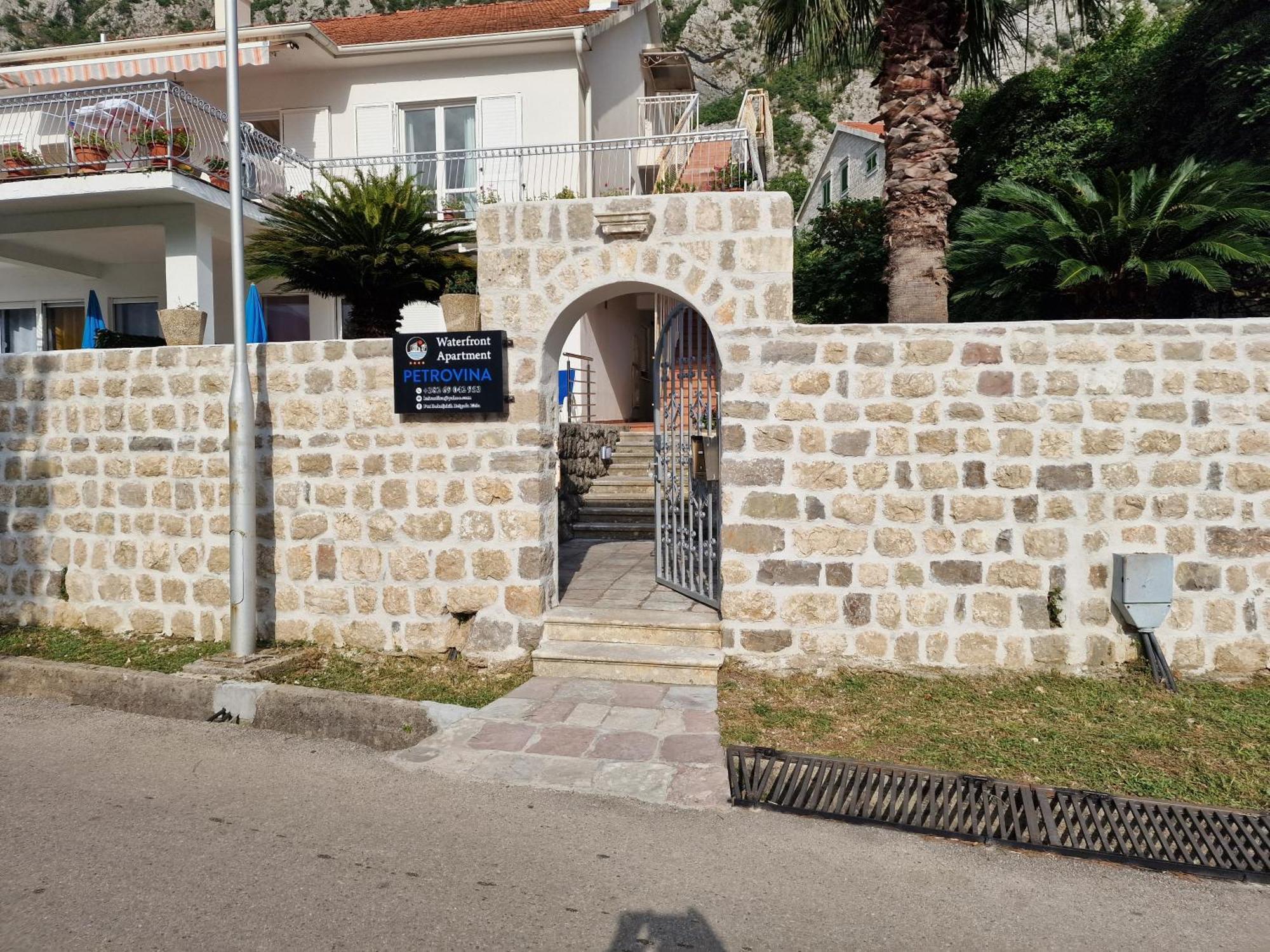 Waterfront Apartment Petrovina كوتور المظهر الخارجي الصورة